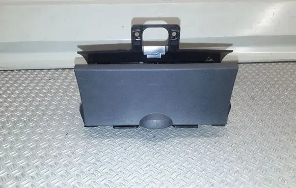 Ashtray (front)