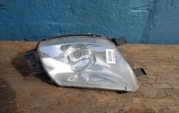 Peugeot 308 Front fog light 9680498680
