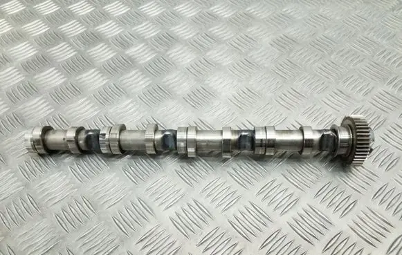 Volkswagen PASSAT B7 Camshaft 03L101B