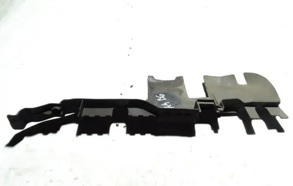 Audi A4 S4 B6 8E 8H Air intake duct part 8E0121283