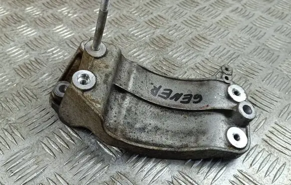 Jeep Grand Cherokee Generator/alternator bracket 