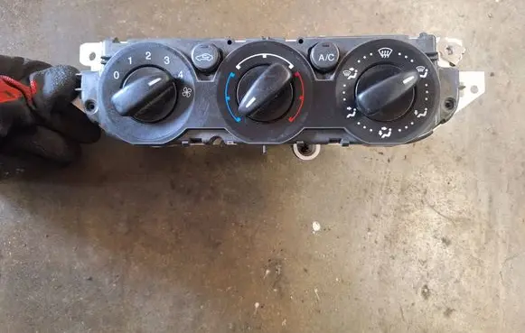 Ford Focus C-MAX Climate control unit