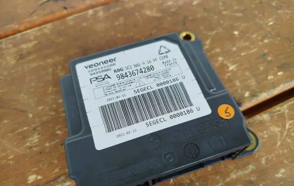 Citroen DS4 Airbag control unit/module 9843674280