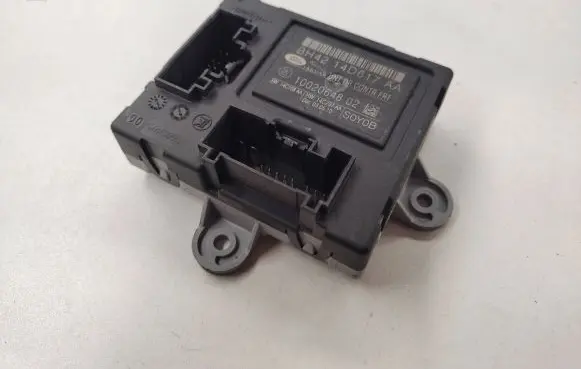 Jaguar XF X250 Door control unit/module BH4214D617AA 1002064802