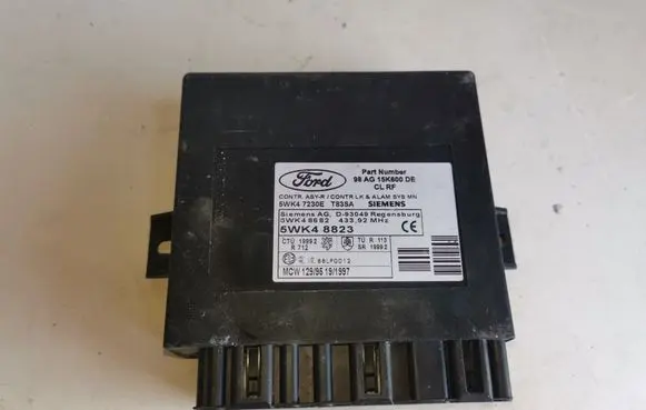 Ford Focus Comfort/convenience module 98AG15K600DE 5WK48823