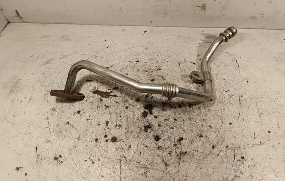 Nissan X-Trail T32 Turbo turbocharger oiling pipe/hose 