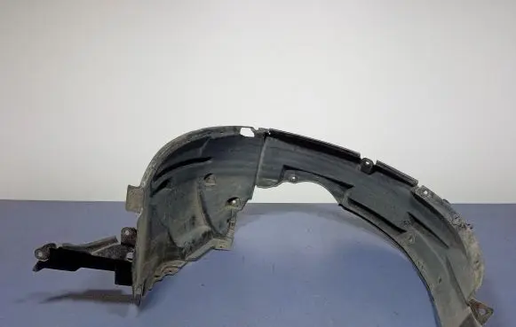 Suzuki Swift II Front wheel arch liner splash guards 72322-68L0