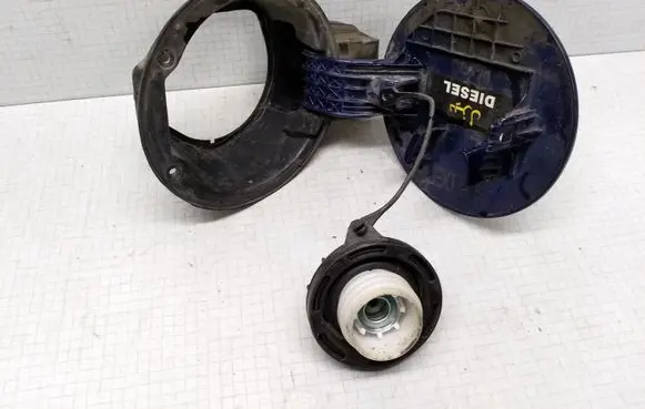 KIA Ceed Fuel tank cap 695131H000