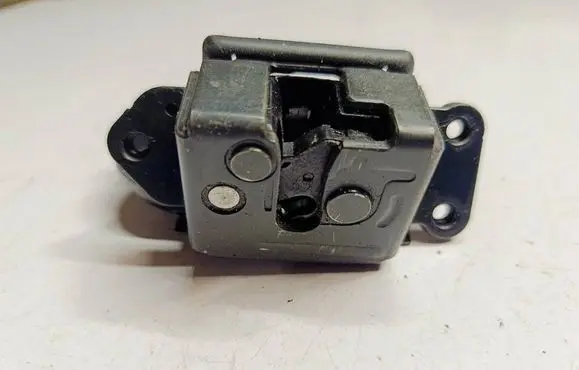 Toyota Verso Tailgate/trunk/boot lock/catch/latch 5281