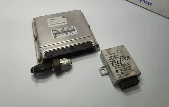 BMW 5 E39 Engine ECU kit and lock set 7789376 13617789376 7788016