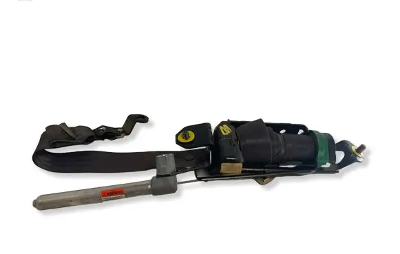 Volvo XC70 Front seatbelt 30662993