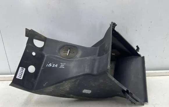 Seat Ibiza III (6L) Intercooler air channel guide 6l0805639a