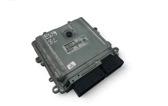 Volvo V70 Engine control unit/module ECU 30785100AB 0281012765
