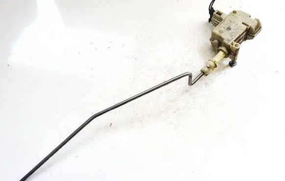 Volkswagen PASSAT B7 Central locking motor 3aa610773