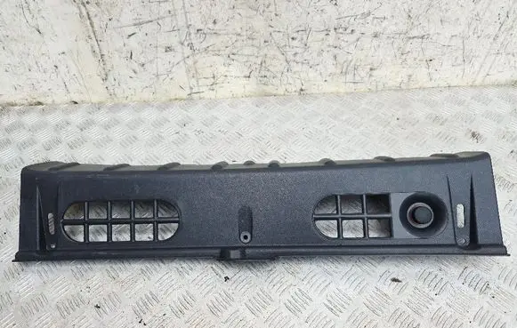 Trunk/boot sill cover protection