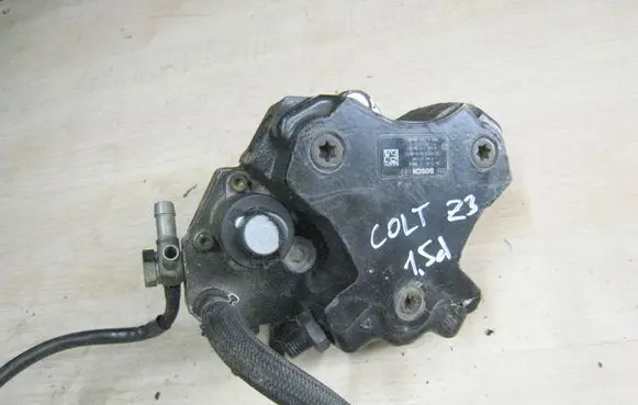 Mitsubishi Colt Fuel injection high pressure pump A6400700601 0445010096 CP3S3