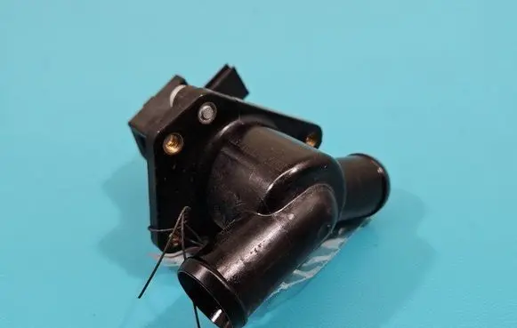 Coolant heater control valve