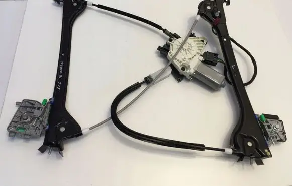 Mercedes-Benz SLC R172 Front door window regulator with motor A1727200146