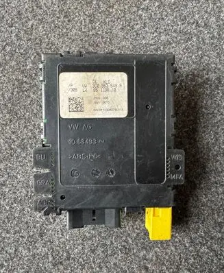 Volkswagen PASSAT B6 Steering angle sensor 3C0953549A 05113810 01103067780015