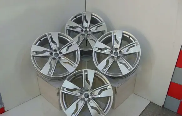 Audi Q7 4M R21 alloy rim 4M0601025K
