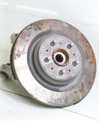 Rear wheel hub spindle/knuckle