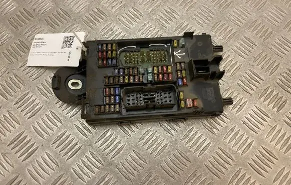 Volvo XC60 Fuse module 31682732