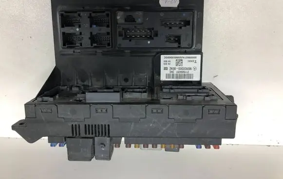 Mercedes-Benz E W211 SAM control unit 2115454201