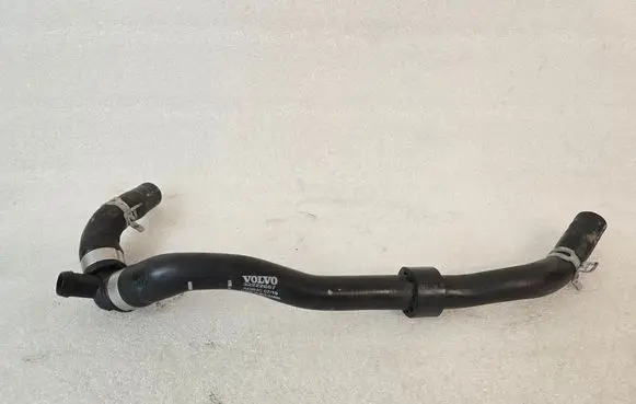 Volvo XC90 Engine coolant pipe/hose 32222657