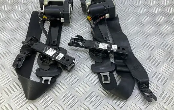 Volkswagen PASSAT B8 Front seatbelt 3G0857737