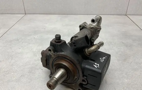 Fuel injection high pressure pump
