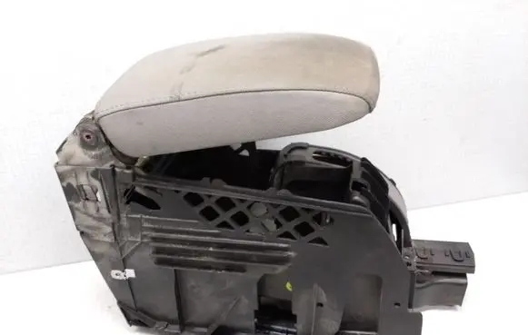 Volkswagen Golf V Armrest 1K0713187 1K0864251A