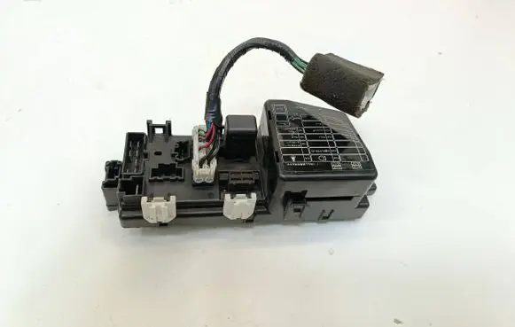 Mitsubishi 3000 GT Fuse box set 44032B24