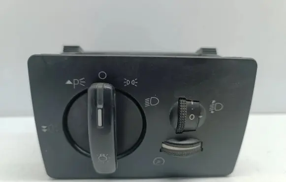 Ford Focus Light switch 3M5T13A024AB