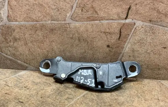 Mercedes-Benz SL R230 Convertible roof lock/latch A2307900977