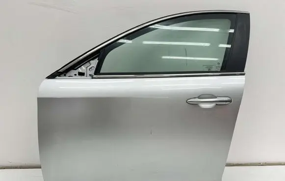 Alfa Romeo Giulietta Front door MMAUTKO16598