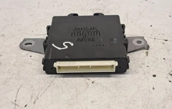Toyota Prius (XW20) Other control units/modules 8999047020