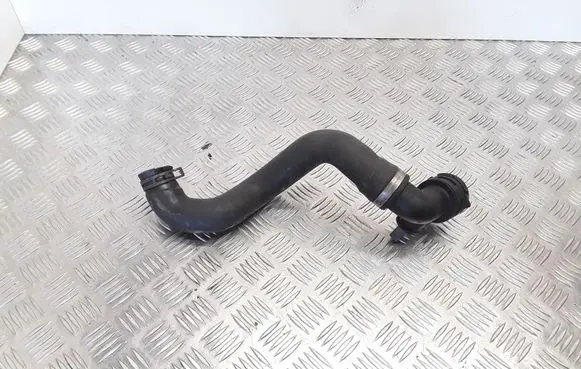 Volkswagen Touareg I Engine coolant pipe/hose 7L6122291