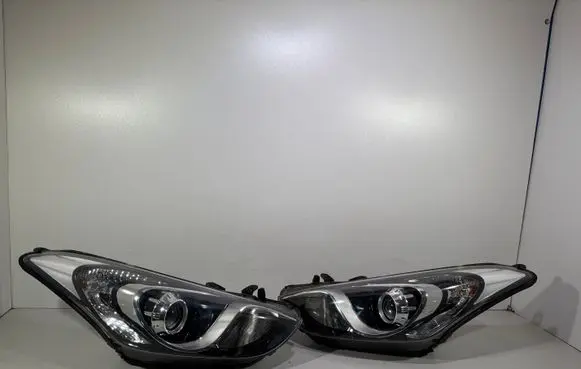 Hyundai i30 Headlights/headlamps set 1911847938473