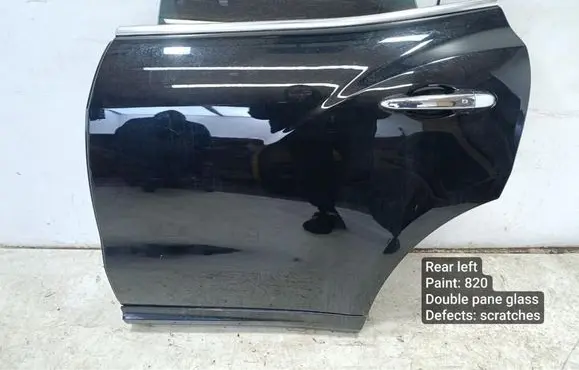 Maserati Levante Rear door 670032894