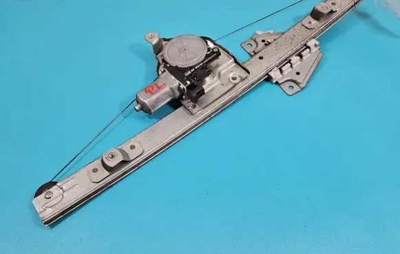 Suzuki Grand Vitara II Front door window regulator with motor 83460-65J00 IMPRK1454394