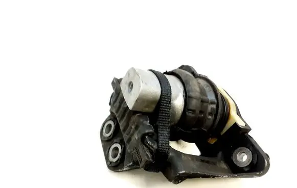 Volvo XC90 Engine mount bracket 31480353