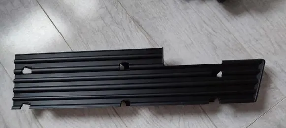 Peugeot Partner Front bumper upper radiator grill 9810966477THGT