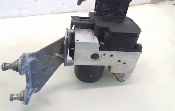 Mercedes-Benz S W220 ABS Pump 0265202444 A0044314612
