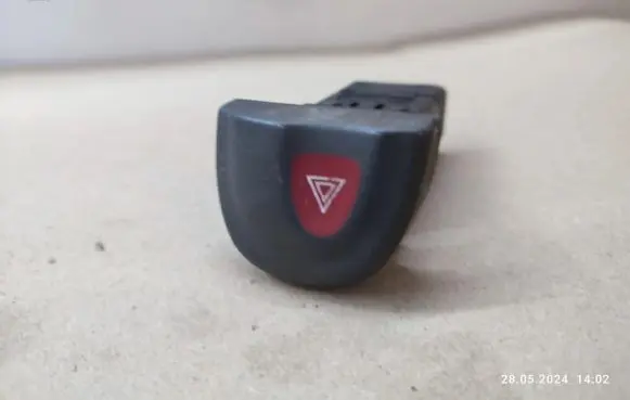 Renault Scenic I Hazard light switch