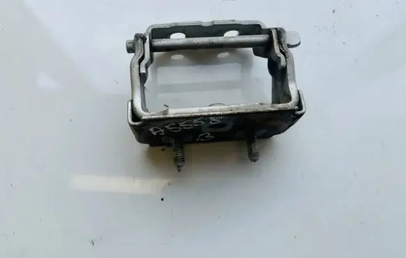 Ford Focus Tailgate/trunk/boot hinge