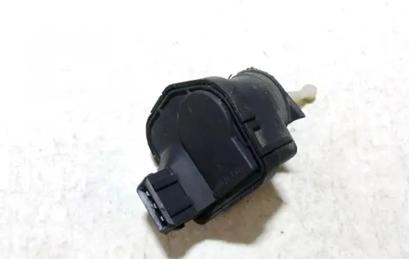 Audi A4 S4 B5 8D Headlight level adjustment motor 0307852315 4d0941295