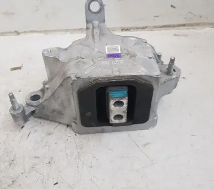 Hyundai Tucson IV NX4 Engine mount bracket 21824N9500