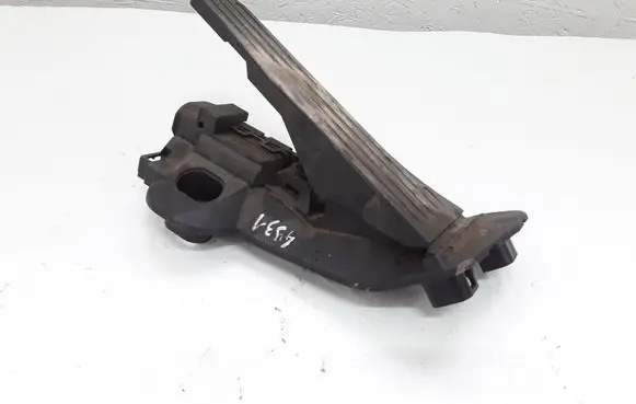 Volkswagen PASSAT B7 Accelerator throttle pedal 1K2721503AJ 6PV01104005