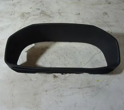 Other sill/pillar trim element
