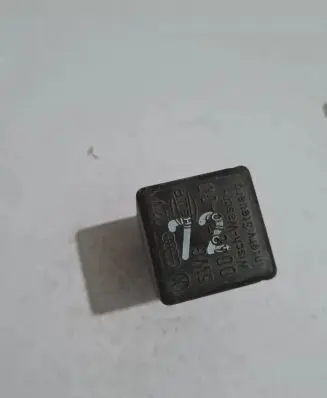 Volkswagen Golf II Other relay 00487600